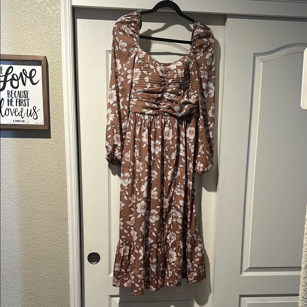 Hand of the Free Floral dress